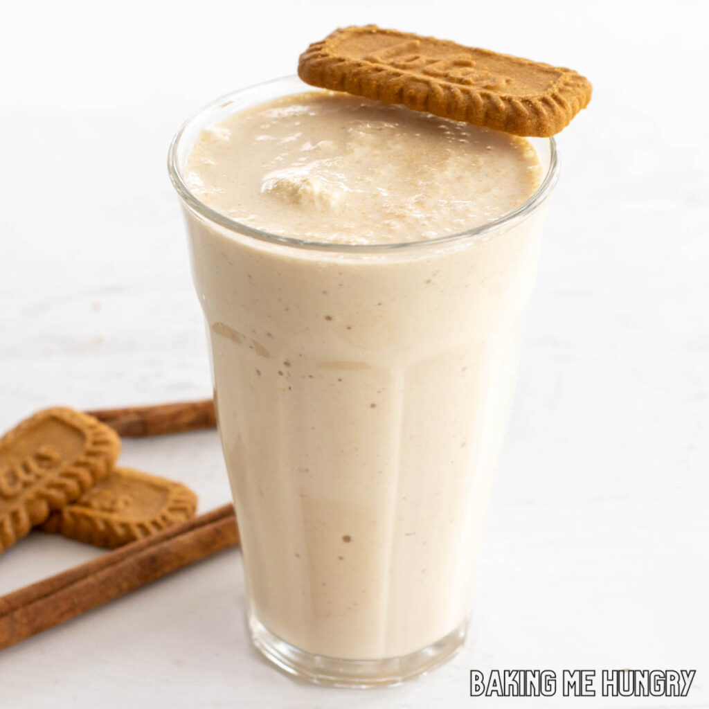 glass with cinnamon milkshake made with biscuits