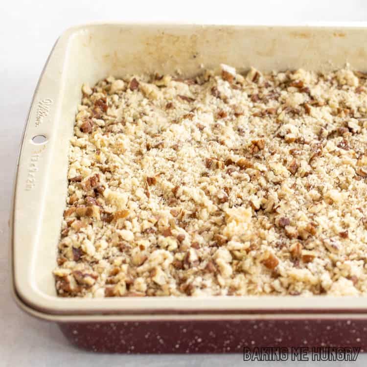 crumb topping on top of batter