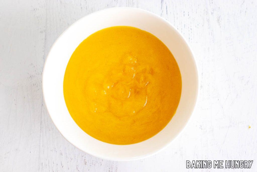 lemon curd in bowl