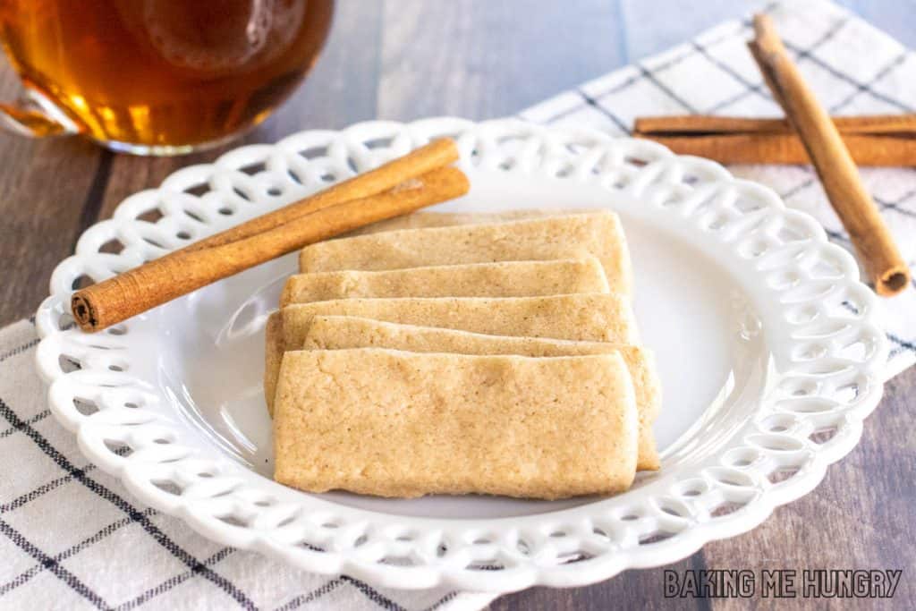 shortbread cookies on plate in a line