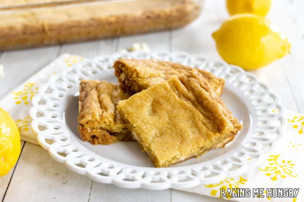 lemon blondies on a decorative plate close up
